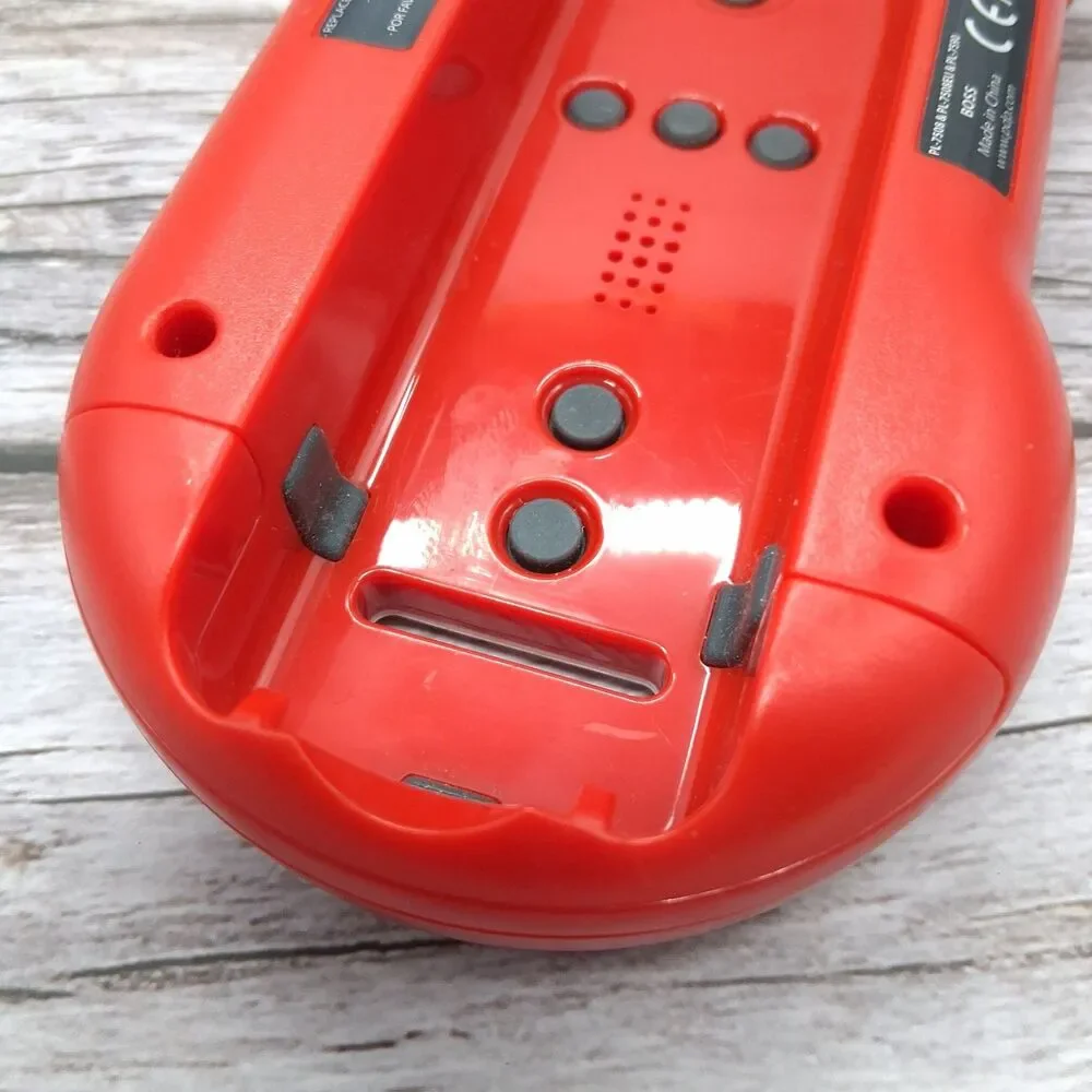 BOSS Big Oversized Super Shell For Nintendo Wii Remote Controllers Red